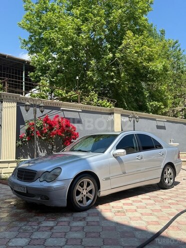 Mercedes C 200-7