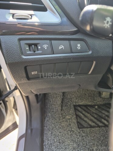 Hyundai Santa Fe-7