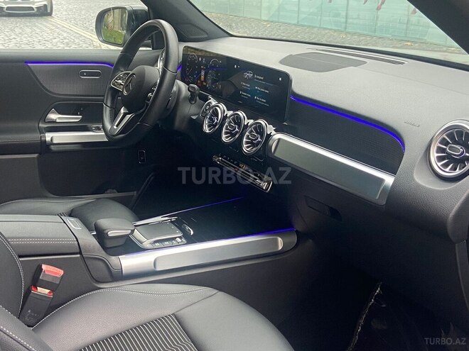 Mercedes EQB 300 4MATIC-9