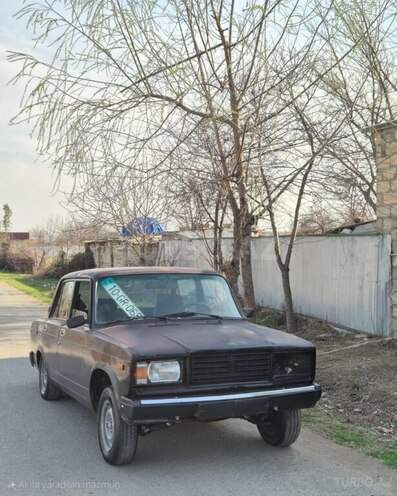LADA (VAZ) 2107-8