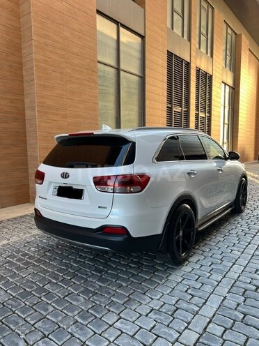 Kia Sorento-4