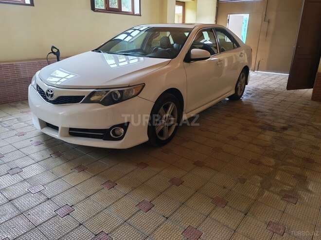 Toyota Camry-2