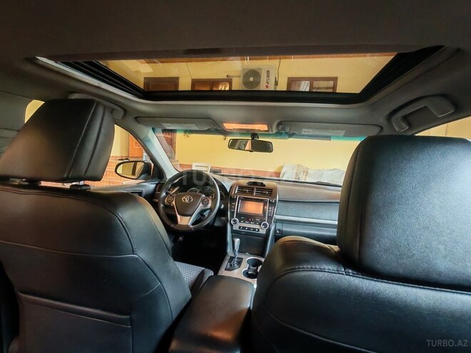 Toyota Camry-9