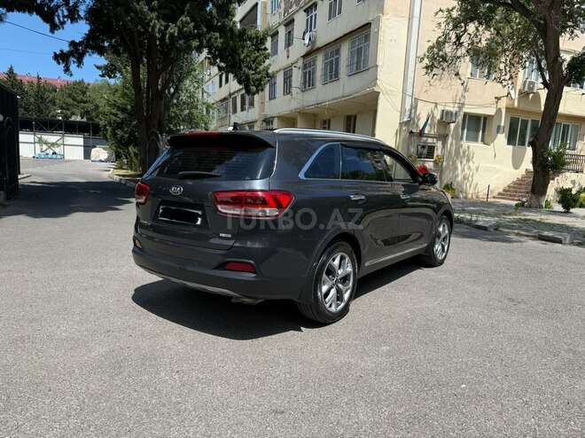 Kia Sorento-7