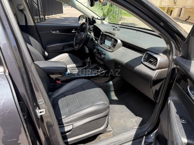 Kia Sorento-14