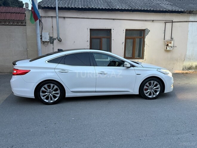 Hyundai Azera-3