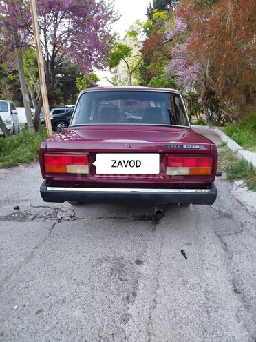 LADA (VAZ) 2107-2