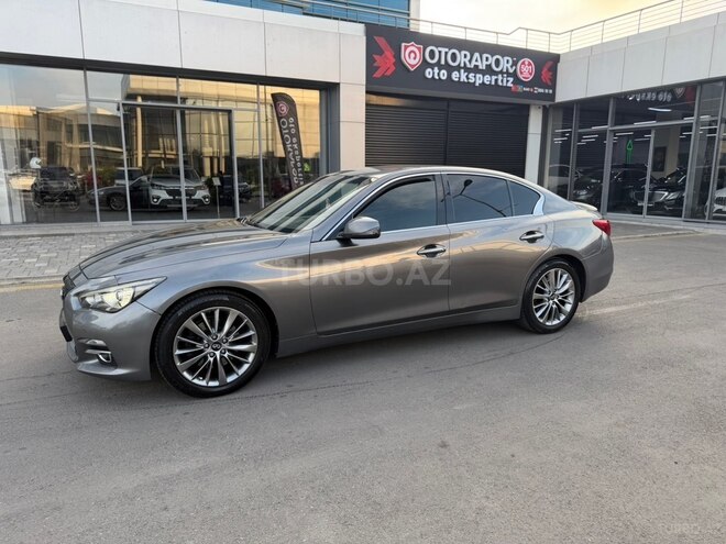 Infiniti Q50-4