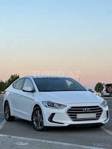 Hyundai Avante-3