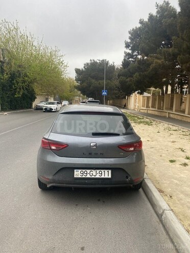 SEAT Leon-2