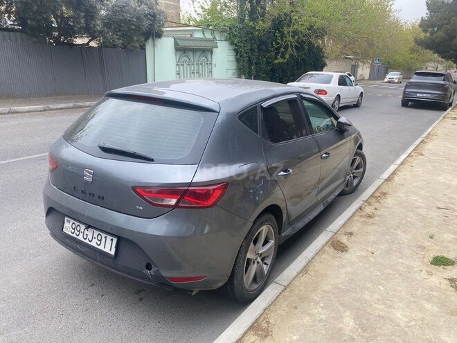SEAT Leon-5