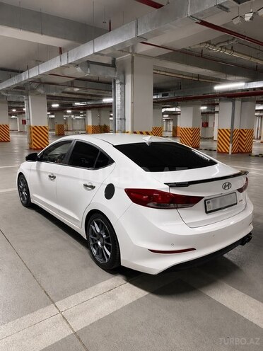 Hyundai Avante-6