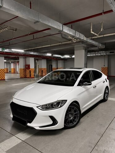 Hyundai Avante-3