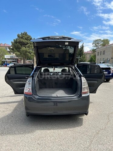 Toyota Prius-9