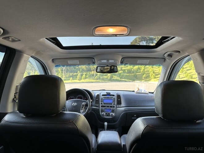 Hyundai Santa Fe-9