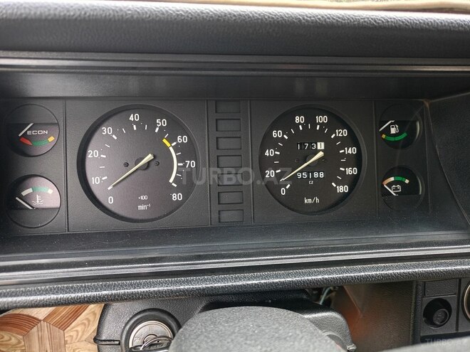 LADA (VAZ) 2107-6