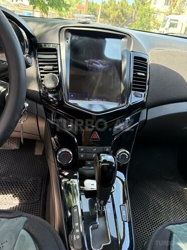Chevrolet Cruze-15