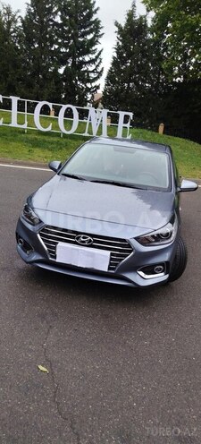 Hyundai Accent-5