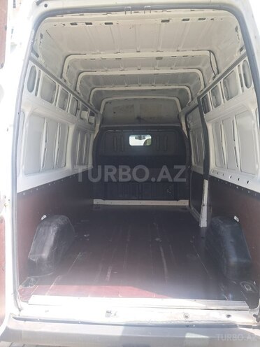 Ford Transit-5