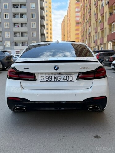 BMW 530e-4