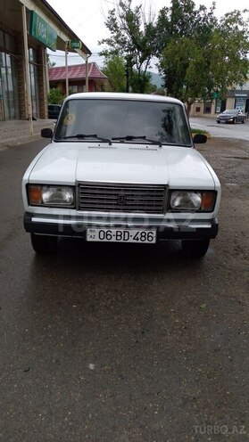 LADA (VAZ) 2107-1