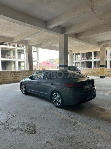Hyundai Avante-6