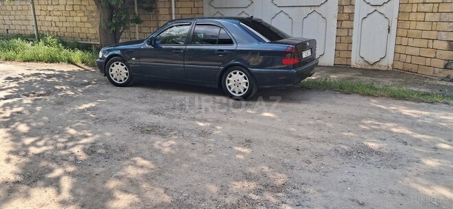 Mercedes C 180-3