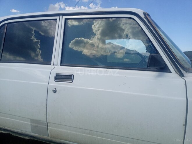LADA (VAZ) 2107-3