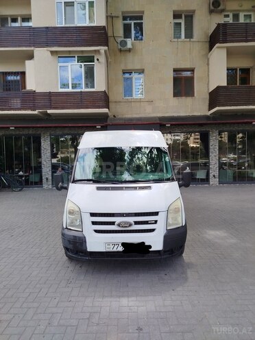 Ford Transit-1