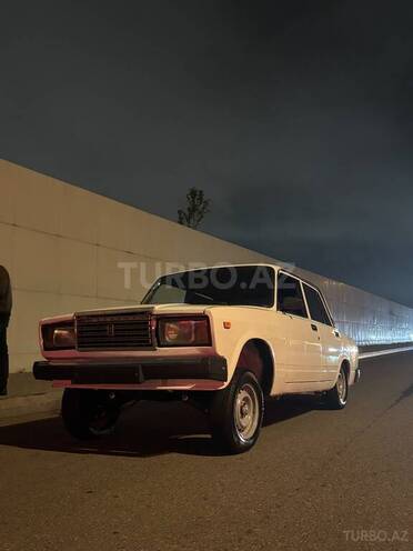 LADA (VAZ) 2107-1