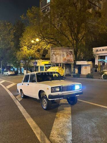LADA (VAZ) 2107-2