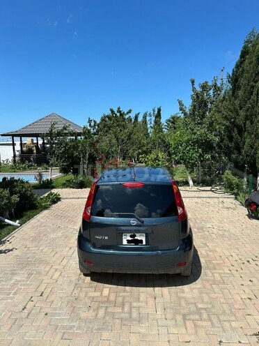 Nissan Note-2