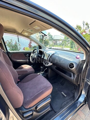 Nissan Note-7