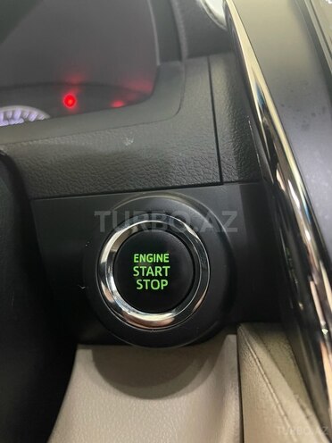 Toyota Camry-7