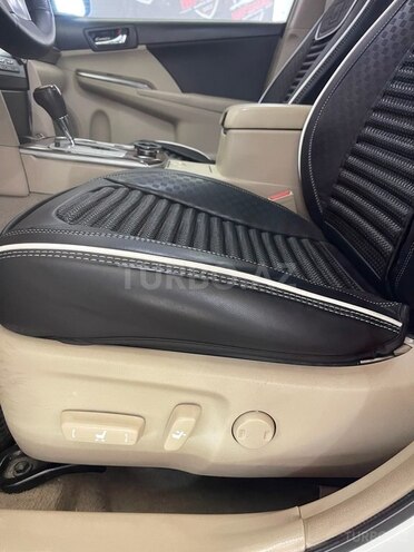 Toyota Camry-10