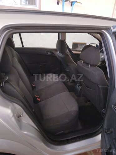 Opel Astra-7