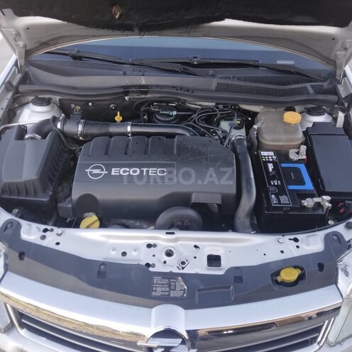 Opel Astra-12
