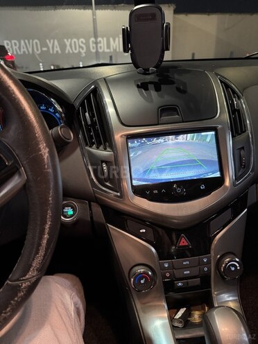 Chevrolet Cruze-14
