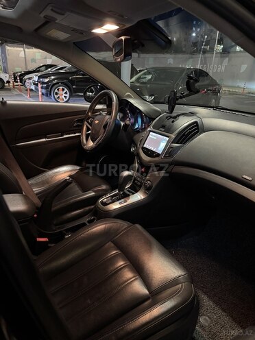 Chevrolet Cruze-9