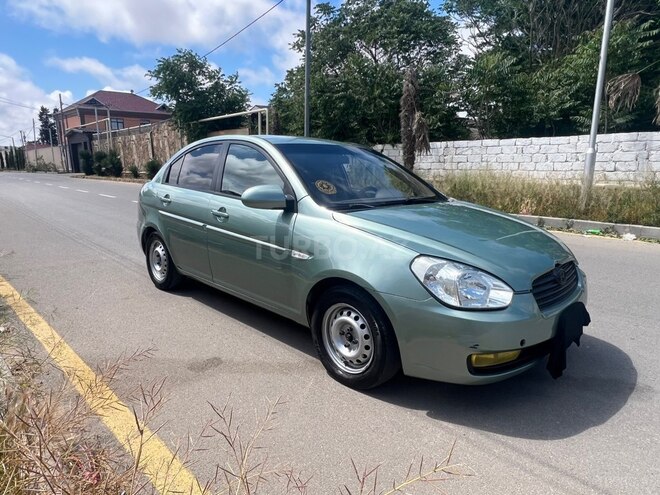 Hyundai Accent-6