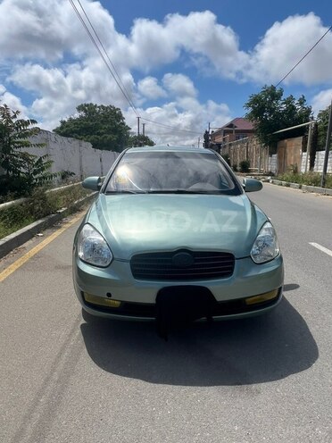 Hyundai Accent-1