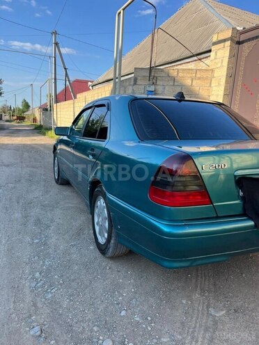 Mercedes C 200-13