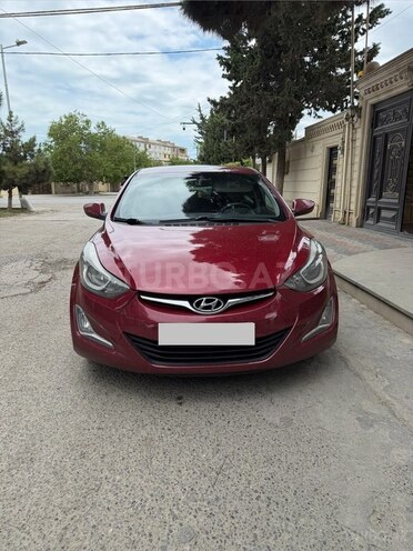 Hyundai Elantra-4