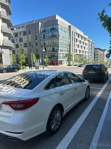Hyundai Sonata-8