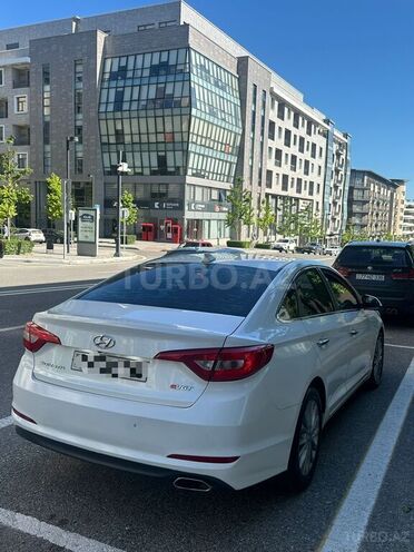 Hyundai Sonata-11
