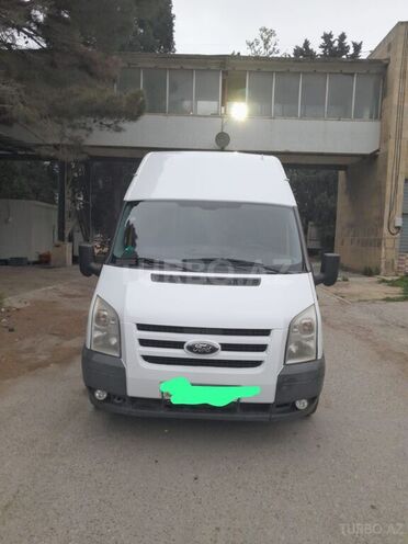 Ford Transit-1