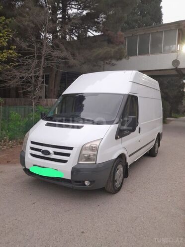 Ford Transit-6
