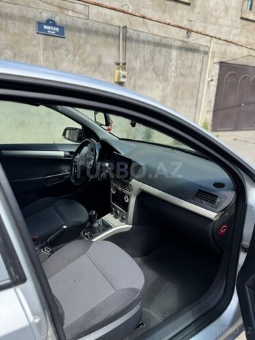 Opel Astra-12