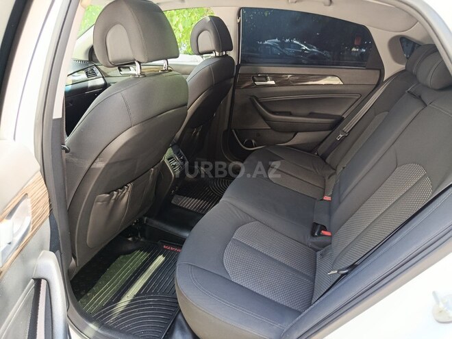 Hyundai Sonata-7
