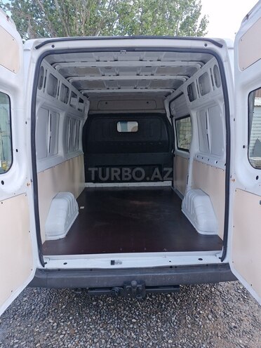 Ford Transit-6
